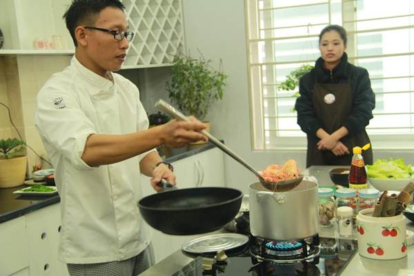 8/3 – Đàn ông mua thẻ... học nấu ăn ảnh 1